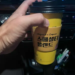 컴포즈커피 사진