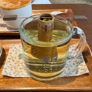 밀월 사진