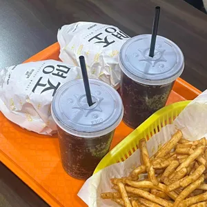 맘스터치 사진