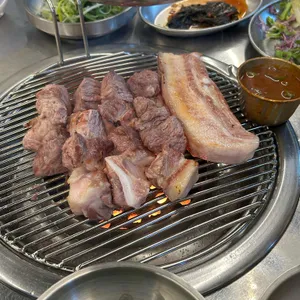 돈사돈 사진