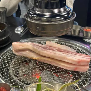 다독이네 숯불구이 사진