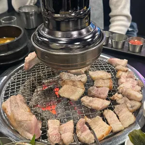다독이네 숯불구이 사진