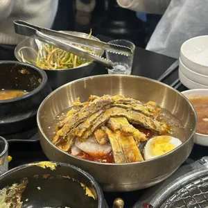 다독이네 숯불구이 사진