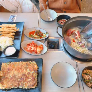 디비비 칼국수 사진