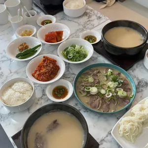 우일옥 사진