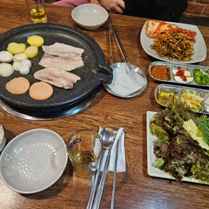 돼지방 사진