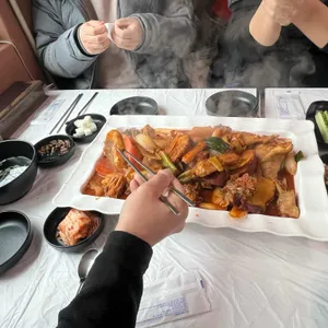 불타는 솥뚜껑 사진