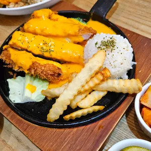 부엉이돈가스 사진