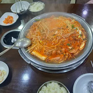 서울 부대찌개 사진