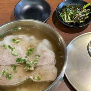 탕반옥 사진