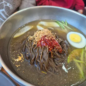 벚골도토리막국수 사진