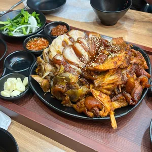 이장군족발 사진