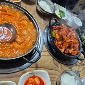 산들애쌈밥두루치기 사진