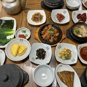 유림돌솥밥 사진