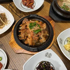 유림돌솥밥 사진