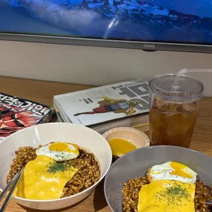 벅스만화카페 사진 1