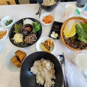 영진보리밥쌈밥 사진