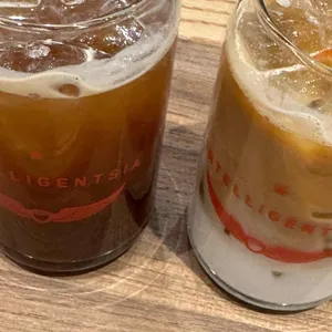 인텔리젠시아커피 사진