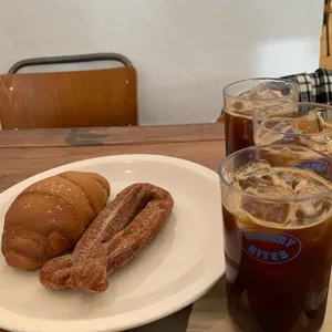 세이버리 바이츠 사진