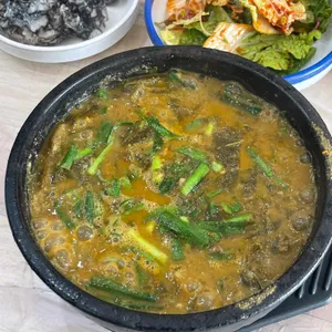 굴다리쉼터 사진 1