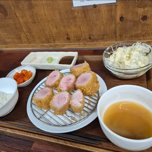 이팔복돈까스 사진