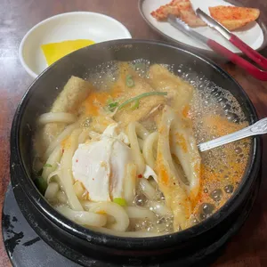 우정돌솥비빔밥 사진