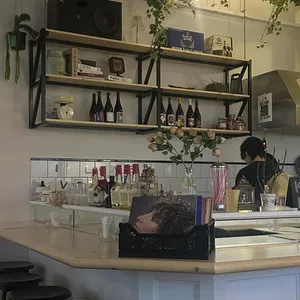 코너 리뷰 사진
