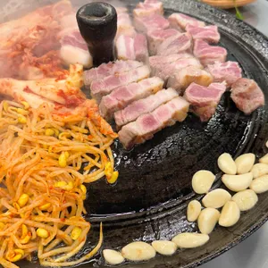 목구멍 사진