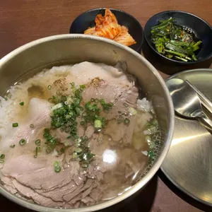 탕반옥 사진