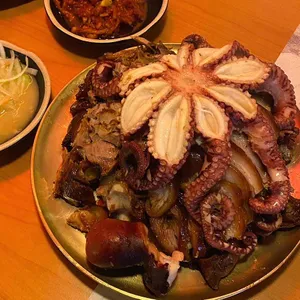 야들야들한보약족발보쌈 사진