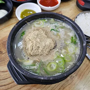 신창손 순대국밥 사진