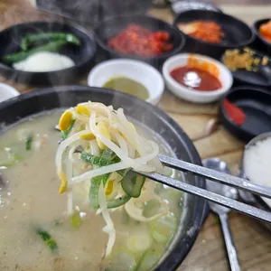 신창손 순대국밥 사진