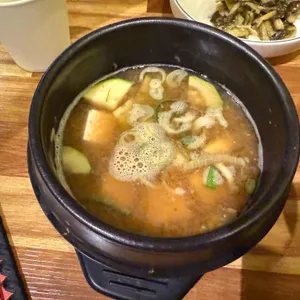 사월에 보리밥 사진