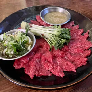 밤을걷는선비 사진