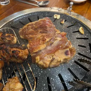 돈우본 사진