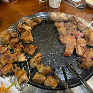 돈우본 사진