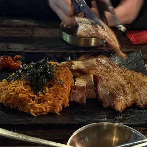 너땜에한잔 사진