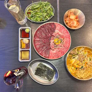 뭉티크 사진