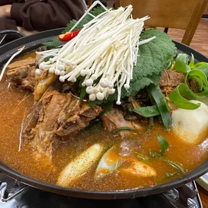 크라운감자탕 사진