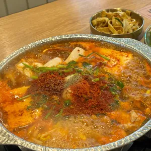 대청얼큰오징어찌개 사진