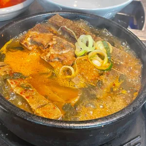 거두리시래기감자탕 사진