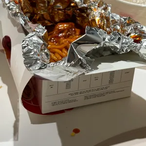 꾸브라꼬 숯불 두마리치킨 사진