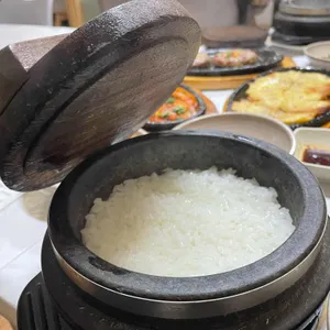 돌솥밥시골밥상 사진