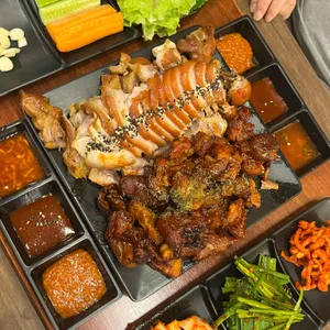 귀한족발 사진