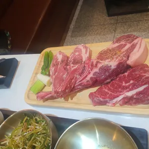 육가온 사진