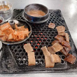 청춘껍데기 사진