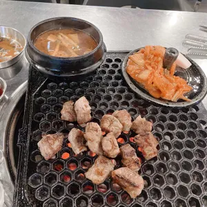 청춘껍데기 사진