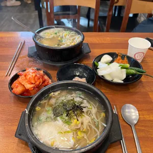 중리콩나물국밥 사진