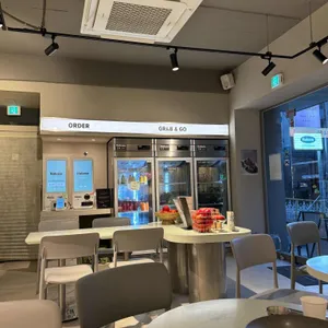 누베이스 리뷰 사진