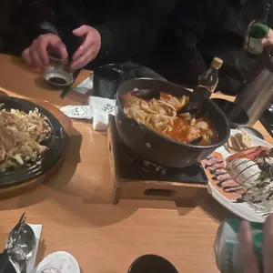 이자카야 나무 사진